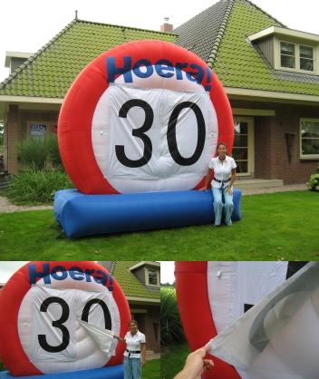 Opblaasfiguren Nummerbord